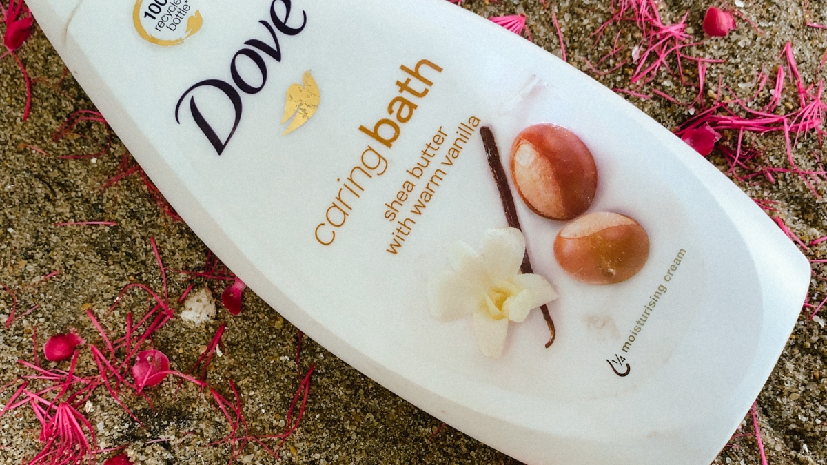 Dove-caring-bath-liquid-soap-review