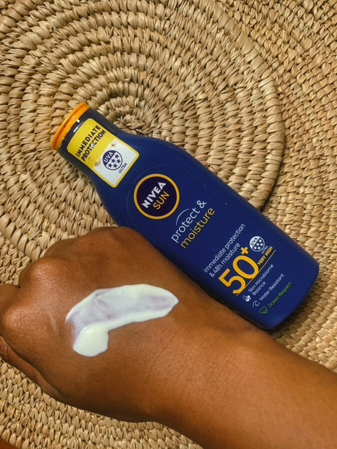 The texture shot of nivea moisture sun protect & moisture spf 50+